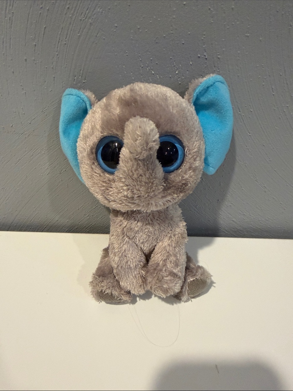 Ty Beanie Boo peanut solid eyes